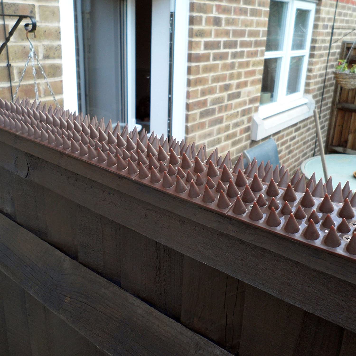 Garden Fence Wall Anti-Climb Security Spikes (40 Pcs, 20m)